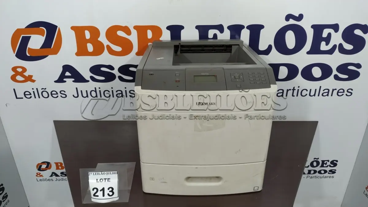 LOTE 213 - 01 IMPRESSORA LEXMARK T654DN.  (NO ESTADO) ATENÇÃO! FAZER A VISITAÇÃO ANTES DE ARREMATAR, NÃO SABEMOS SE FUNCIONA. LEILÃO NÃO TEM GARANTIA E NEM DEVOLUÇÃO, SUJEITO A POSSÍVEIS AVARIAS VISÍVEIS/OCULTAS E/OU AUSÊNCIA DE COMPONENTES.