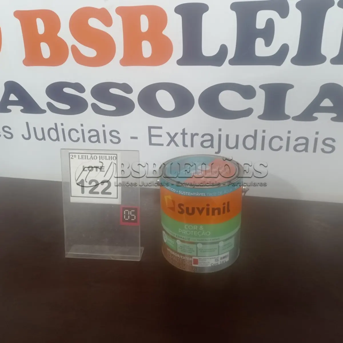 LOTE 122 - 01 LATA DE TINTA ESMALTE DE 3,6L NA COR BRILHANTE VERMELHO MARCA SUVINIL. (NO ESTADO) ATENÇÃO! FAZER A VISITAÇÃO ANTES DE ARREMATAR, NÃO SABEMOS SE FUNCIONA. LEILÃO NÃO TEM GARANTIA E NEM DEVOLUÇÃO, SUJEITO A POSSÍVEIS AVARIAS VISÍVEIS/OCULTAS E/OU AUSÊNCIA DE COMPONENTES.