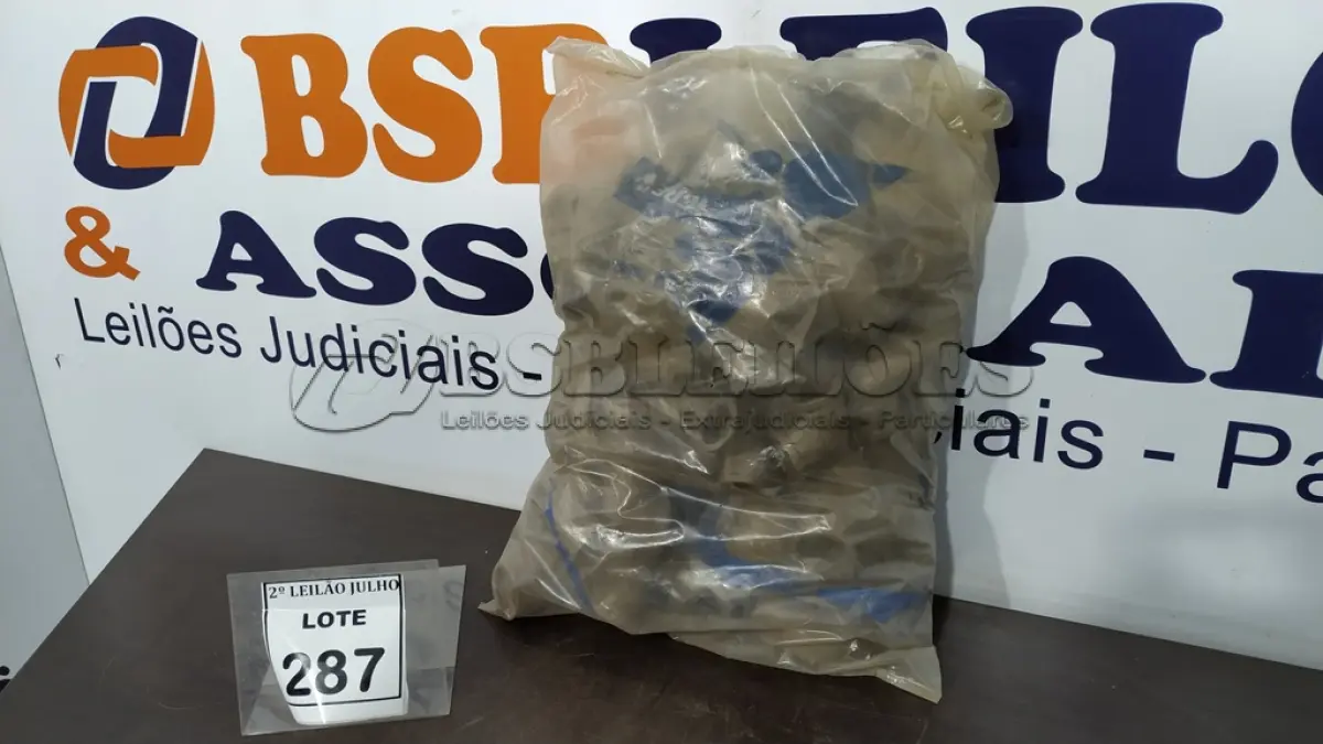 LOTE 287 - 01 LOTE OM GRANDE QUANTIDADE DE JOELHOS DE MEDIDAS VARIADAS. (NO ESTADO) ATENÇÃO! FAZER A VISITAÇÃO ANTES DE ARREMATAR, NÃO SABEMOS SE FUNCIONA. LEILÃO NÃO TEM GARANTIA E NEM DEVOLUÇÃO, SUJEITO A POSSÍVEIS AVARIAS VISÍVEIS/OCULTAS E/OU AUSÊNCIA DE COMPONENTES.