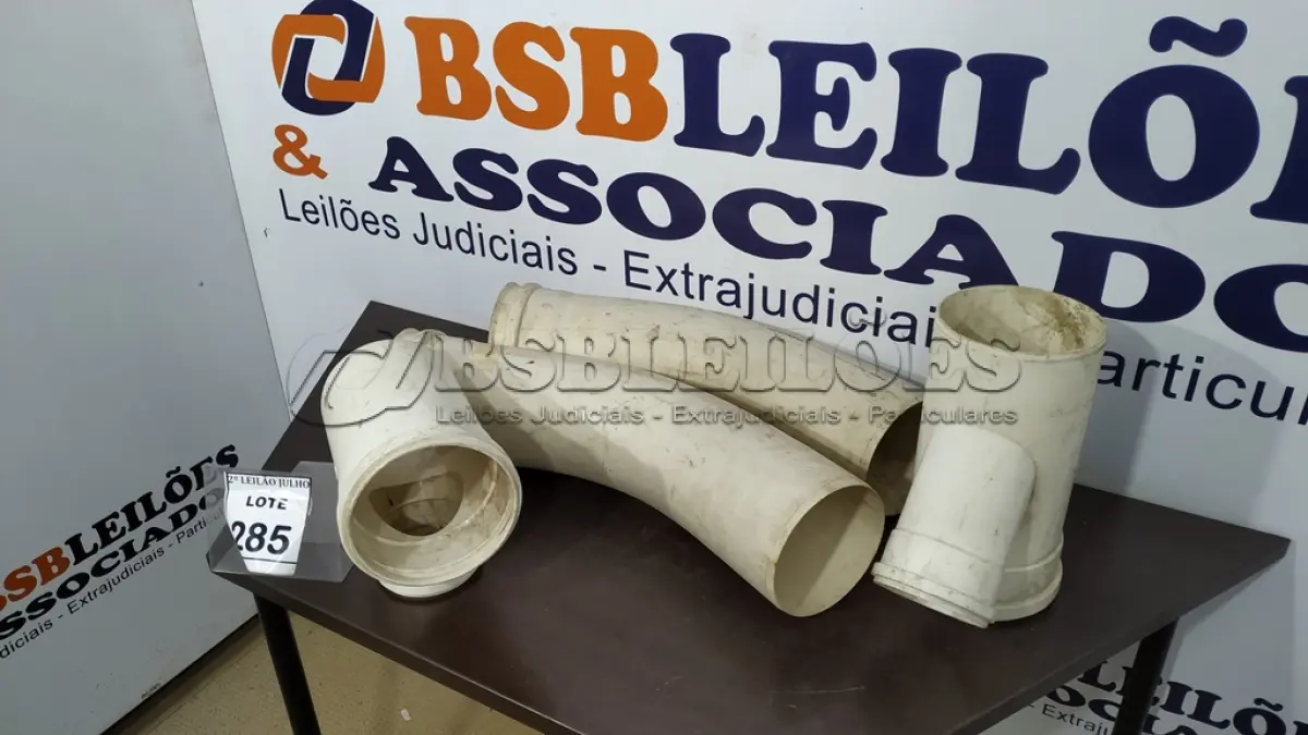 LOTE 285 - 02 CURVAS PARA ESGOTO DE 150MM E 02 TÊ DE ESGOTO DE 150X100MM. (NO ESTADO) ATENÇÃO! FAZER A VISITAÇÃO ANTES DE ARREMATAR, NÃO SABEMOS SE FUNCIONA. LEILÃO NÃO TEM GARANTIA E NEM DEVOLUÇÃO, SUJEITO A POSSÍVEIS AVARIAS VISÍVEIS/OCULTAS E/OU AUSÊNCIA DE COMPONENTES.