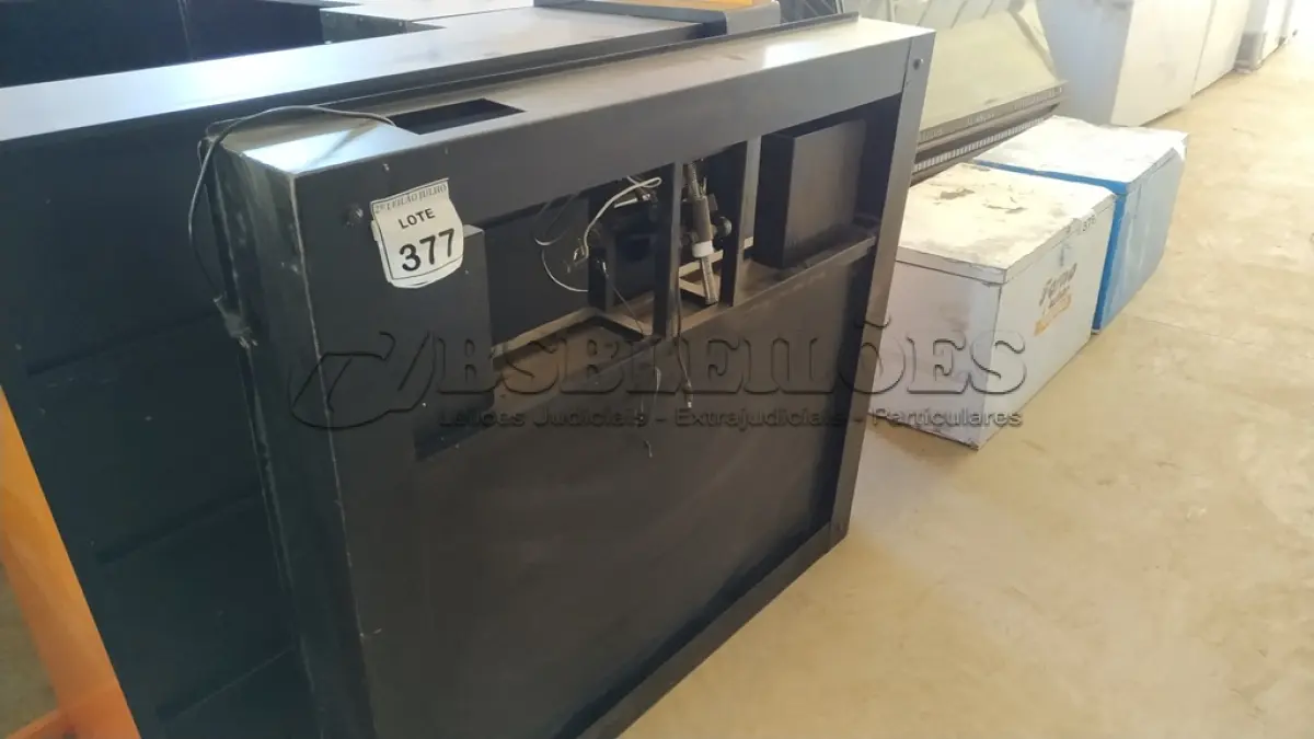 LOTE 377 - 01 SUPORTE DE TV PARA TETO. (NO ESTADO) ATENÇÃO! FAZER A VISITAÇÃO ANTES DE ARREMATAR, NÃO SABEMOS SE FUNCIONA. LEILÃO NÃO TEM GARANTIA E NEM DEVOLUÇÃO, SUJEITO A POSSÍVEIS AVARIAS VISÍVEIS/OCULTAS E/OU AUSÊNCIA DE COMPONENTES.