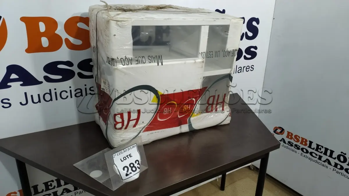 LOTE 283 - 01 GABINETE COM ESPELHEIRA FLORENCE 60X30.  (NO ESTADO) ATENÇÃO! FAZER A VISITAÇÃO ANTES DE ARREMATAR, NÃO SABEMOS SE FUNCIONA. LEILÃO NÃO TEM GARANTIA E NEM DEVOLUÇÃO, SUJEITO A POSSÍVEIS AVARIAS VISÍVEIS/OCULTAS E/OU AUSÊNCIA DE COMPONENTES.