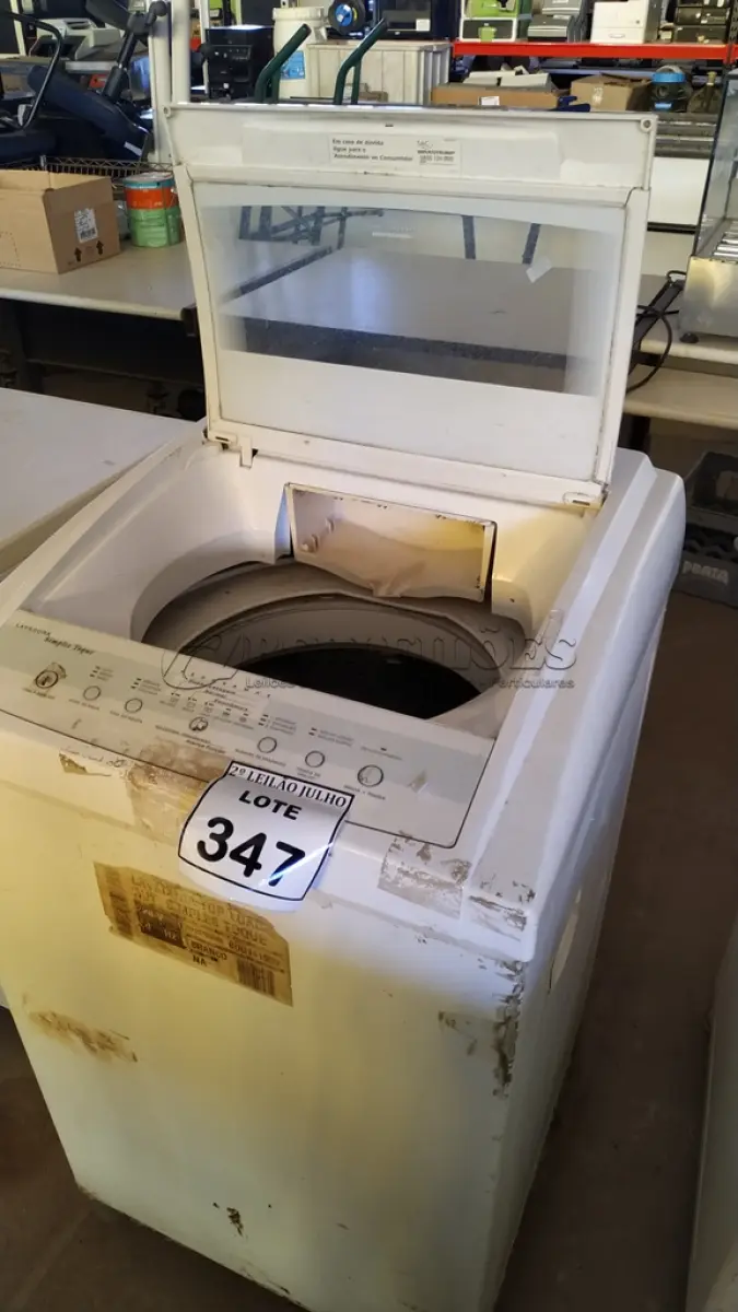 LOTE 347 - 01 MÁQUINA DE LAVAR ROUPAS BRASTEMP 5KG 220V. (NO ESTADO) ATENÇÃO! FAZER A VISITAÇÃO ANTES DE ARREMATAR, NÃO SABEMOS SE FUNCIONA. LEILÃO NÃO TEM GARANTIA E NEM DEVOLUÇÃO, SUJEITO A POSSÍVEIS AVARIAS VISÍVEIS/OCULTAS E/OU AUSÊNCIA DE COMPONENTES.
