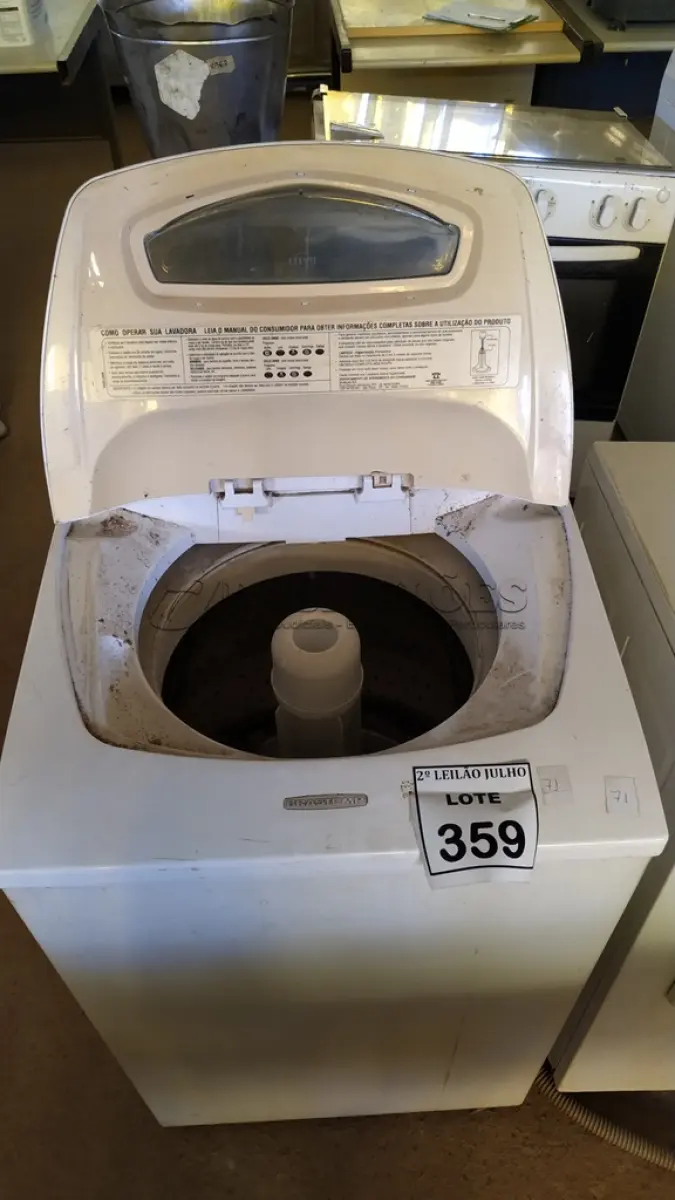 LOTE 359 - 01 MÁQUINA DE LAVAR MARCA BRASTEMP 5KG. (NO ESTADO) ATENÇÃO! FAZER A VISITAÇÃO ANTES DE ARREMATAR, NÃO SABEMOS SE FUNCIONA. LEILÃO NÃO TEM GARANTIA E NEM DEVOLUÇÃO, SUJEITO A POSSÍVEIS AVARIAS VISÍVEIS/OCULTAS E/OU AUSÊNCIA DE COMPONENTES.
