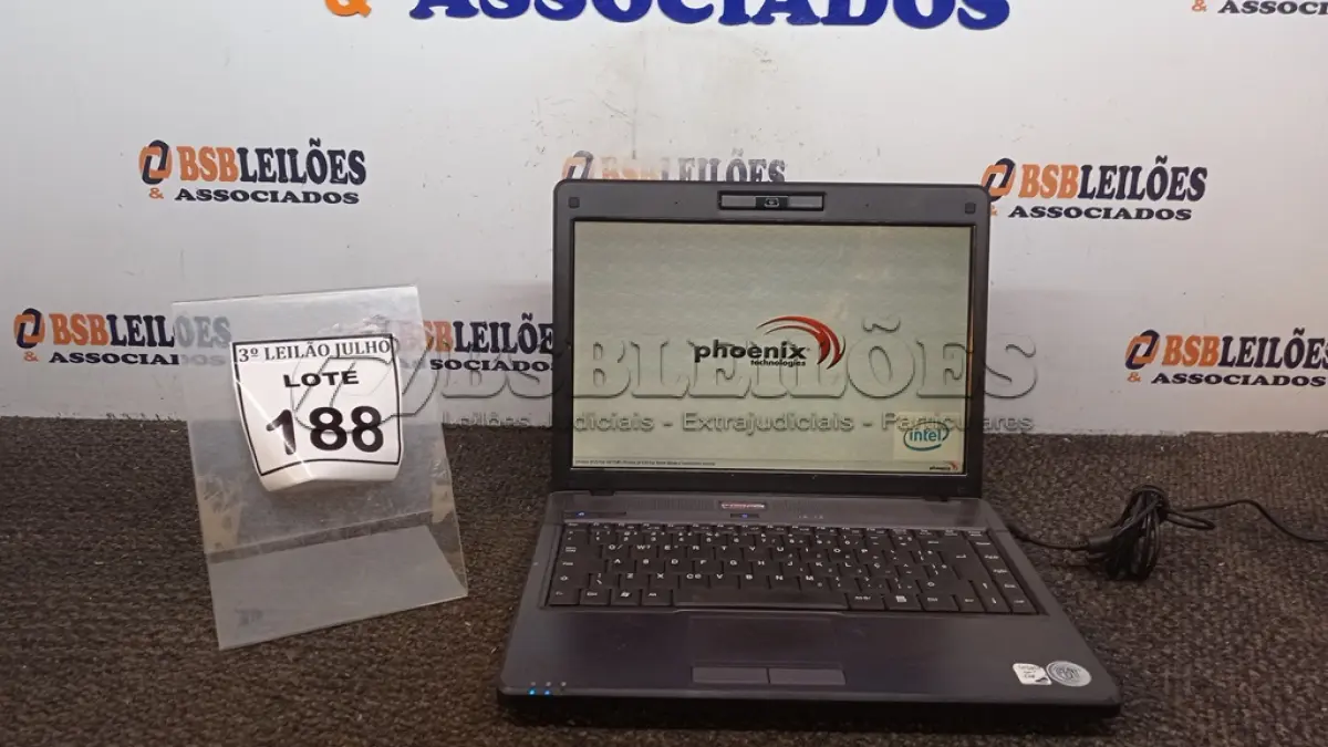 LOTE 188 - 01 NOTEBOOK MARCA VECTOR COM FONTE.  (NO ESTADO) ATENÇÃO! FAZER A VISITAÇÃO ANTES DE ARREMATAR, NÃO SABEMOS SE FUNCIONA. LEILÃO NÃO TEM GARANTIA E NEM DEVOLUÇÃO, SUJEITO A POSSÍVEIS AVARIAS VISÍVEIS/OCULTAS E/OU AUSÊNCIA DE COMPONENTES.