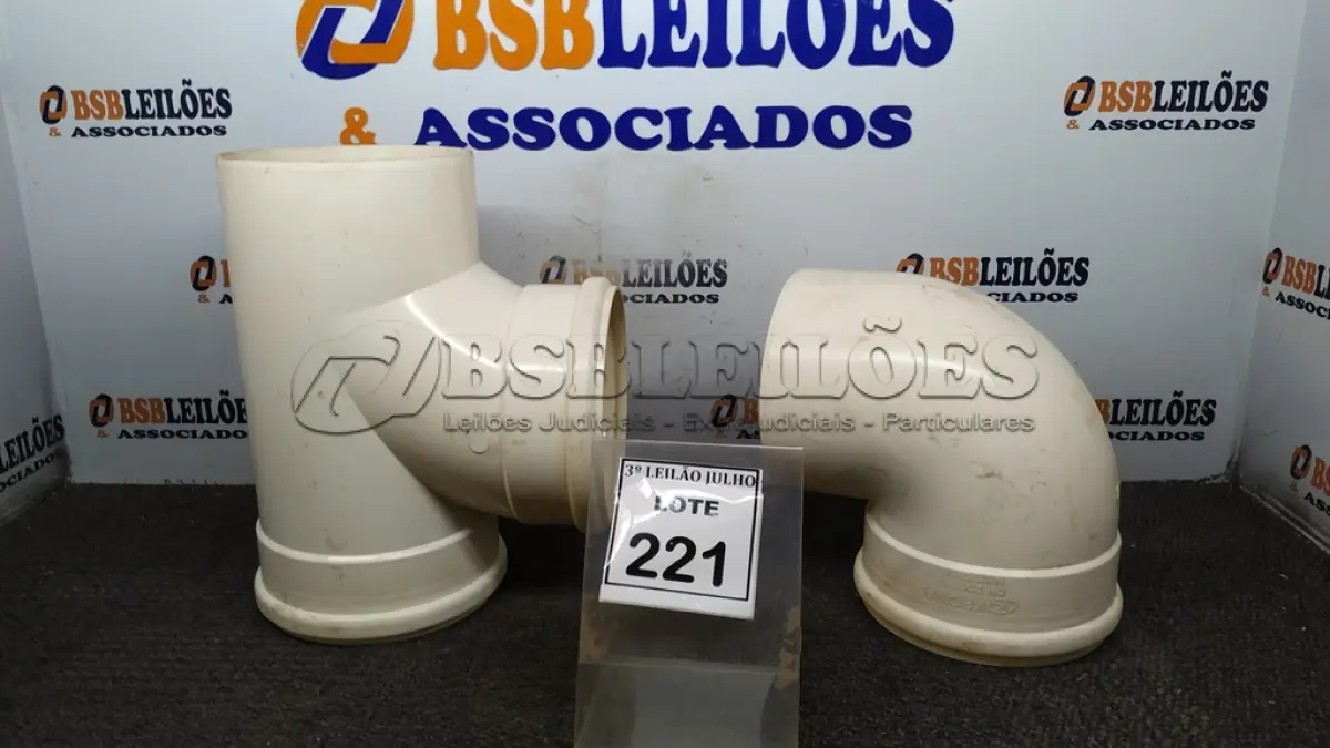 LOTE 221 - 01 TÊ DE ESGOTO DN 200MM E 01 JOELHO ESGOTO DN 200MM. (NO ESTADO) ATENÇÃO! FAZER A VISITAÇÃO ANTES DE ARREMATAR, NÃO SABEMOS SE FUNCIONA. LEILÃO NÃO TEM GARANTIA E NEM DEVOLUÇÃO, SUJEITO A POSSÍVEIS AVARIAS VISÍVEIS/OCULTAS E/OU AUSÊNCIA DE COMPONENTES.