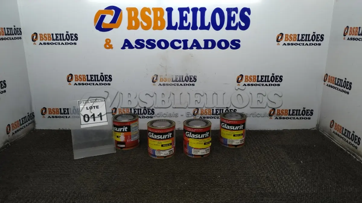 LOTE 011 - 04 LATAS DE ESMALTE SINTÉTICO DE 900ML CORES VARIADAS MARCA GLASURIT. (NO ESTADO) ATENÇÃO! FAZER A VISITAÇÃO ANTES DE ARREMATAR, NÃO SABEMOS SE FUNCIONA, LEILÃO NÃO TEM GARANTIA E NEM DEVOLUÇÃO, SUJEITO A POSSÍVEIS AVARIAS VISÍVEIS/OCULTAS E/OU AUSÊNCIA DE COMPONENTES.