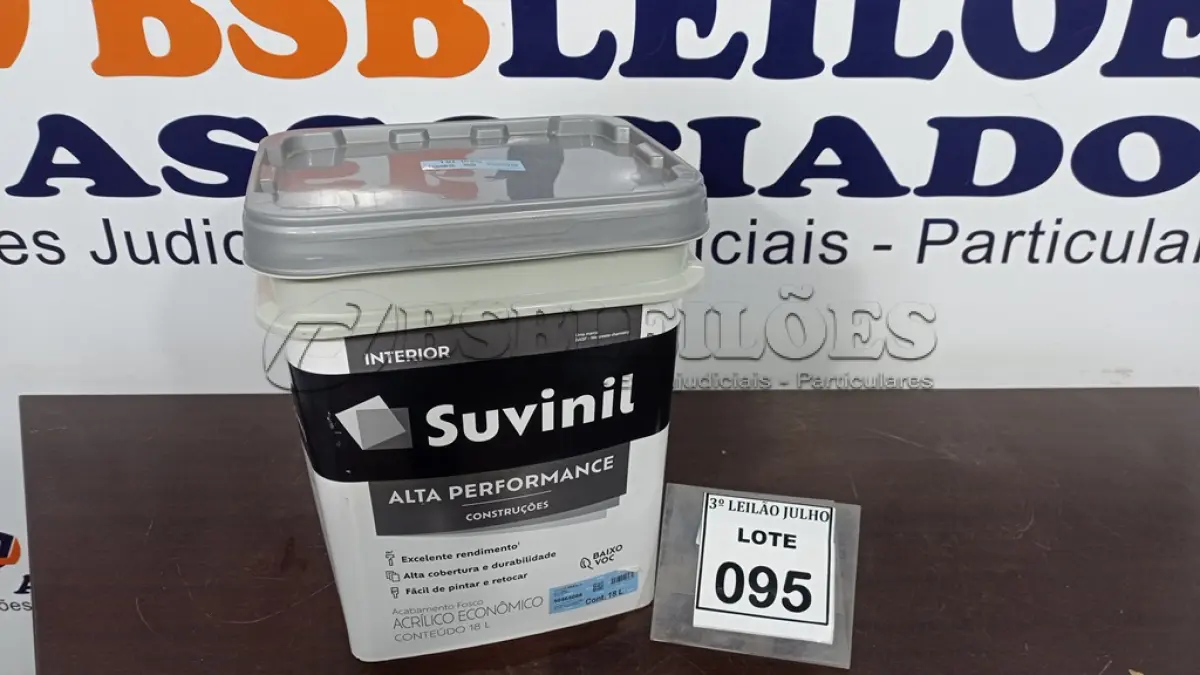 LOTE 095 - 01 BALDE DE TINTA SUVINIL INTERIORES FOSCOS 18L NA COR FOSCO BRANCO. VENCIMENTO 10/2027 (NOVO) (NO ESTADO) ATENÇÃO! FAZER A VISITAÇÃO ANTES DE ARREMATAR, NÃO SABEMOS SE FUNCIONA. LEILÃO NÃO TEM GARANTIA E NEM DEVOLUÇÃO, SUJEITO A POSSÍVEIS AVARIAS VISÍVEIS/OCULTAS E/OU AUSÊNCIA DE COMPONENTES.