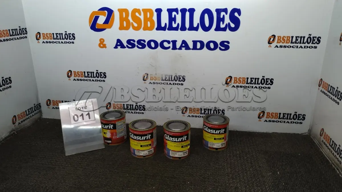 LOTE 011 - 04 LATAS DE ESMALTE SINTÉTICO DE 900ML CORES VARIADAS MARCA GLASURIT. (NO ESTADO) ATENÇÃO! FAZER A VISITAÇÃO ANTES DE ARREMATAR, NÃO SABEMOS SE FUNCIONA, LEILÃO NÃO TEM GARANTIA E NEM DEVOLUÇÃO, SUJEITO A POSSÍVEIS AVARIAS VISÍVEIS/OCULTAS E/OU AUSÊNCIA DE COMPONENTES.