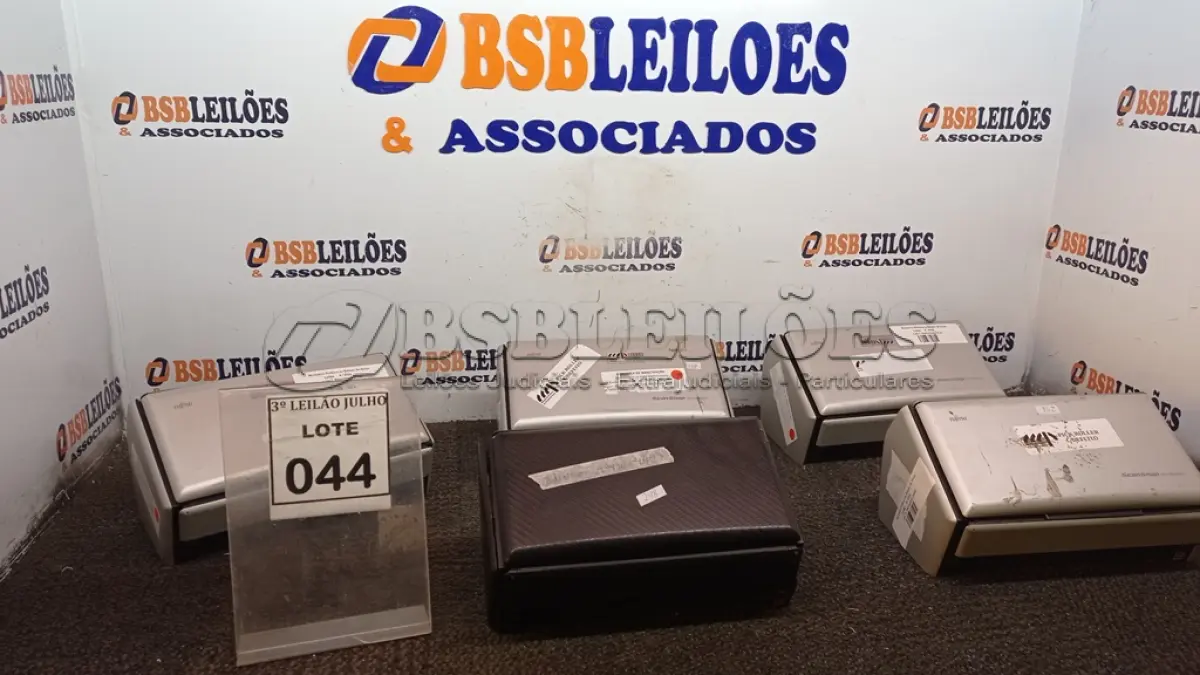 LOTE 044 - 05 SCANNERS MODELO S1500 MARCA FUJITSU. (NO ESTADO) ATENÇÃO! FAZER A VISITAÇÃO ANTES DE ARREMATAR, NÃO SABEMOS SE FUNCIONA, LEILÃO NÃO TEM GARANTIA E NEM DEVOLUÇÃO, SUJEITO A POSSÍVEIS AVARIAS VISÍVEIS/OCULTAS E/OU AUSÊNCIA DE COMPONENTES.
