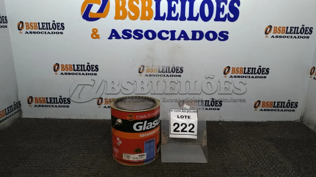LOTE 222 - 01 LATA DE ESMALTE SINTÉTICO COM 3,6L NA COR BRILHANTE MARFIM MARCA GLASURIT. (NO ESTADO) ATENÇÃO! FAZER A VISITAÇÃO ANTES DE ARREMATAR, NÃO SABEMOS SE FUNCIONA, LEILÃO NÃO TEM GARANTIA E NEM DEVOLUÇÃO, SUJEITO A POSSÍVEIS AVARIAS VISÍVEIS/OCULTAS E/OU AUSÊNCIA DE COMPONENTES.