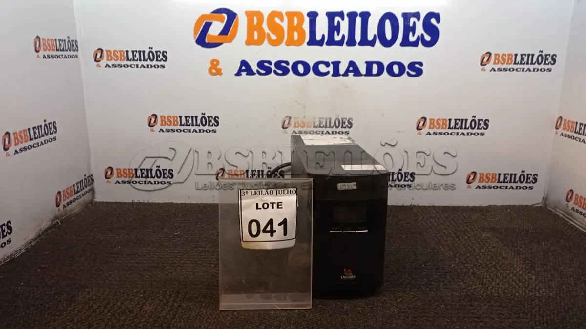 LOTE 041 - 01 NOBREAK MARCA LACERDA. (NO ESTADO) ATENÇÃO! FAZER A VISITAÇÃO ANTES DE ARREMATAR, NÃO SABEMOS SE FUNCIONA, LEILÃO NÃO TEM GARANTIA E NEM DEVOLUÇÃO, SUJEITO A POSSÍVEIS AVARIAS VISÍVEIS/OCULTAS E/OU AUSÊNCIA DE COMPONENTES.