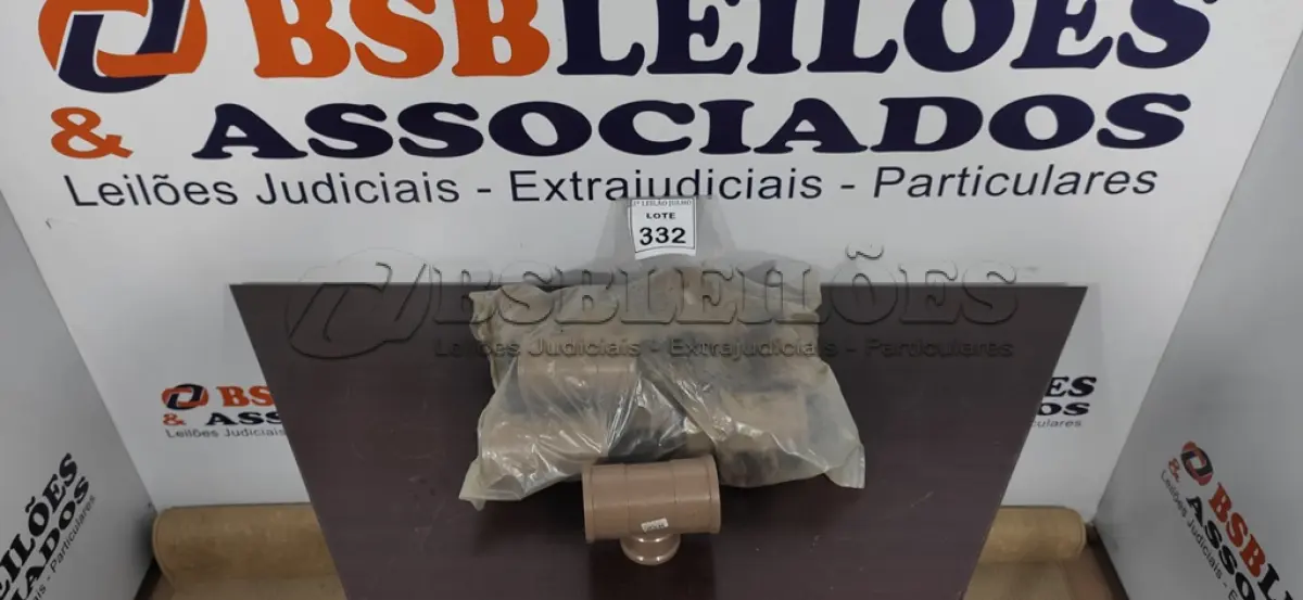 LOTE 332