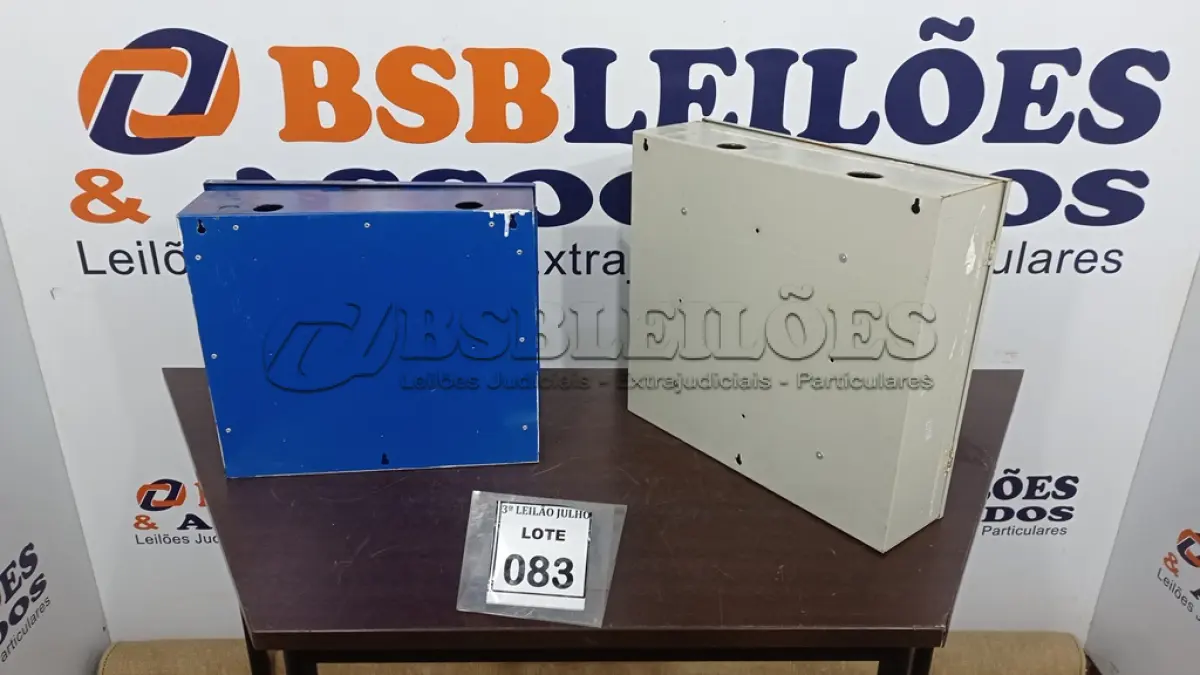 LOTE 083 - 03 QUADROS DE DISTRIBUIÇÃO. (NO ESTADO) ATENÇÃO! FAZER A VISITAÇÃO ANTES DE ARREMATAR, NÃO SABEMOS SE FUNCIONA, LEILÃO NÃO TEM GARANTIA E NEM DEVOLUÇÃO, SUJEITO A POSSÍVEIS AVARIAS VISÍVEIS/OCULTAS E/OU AUSÊNCIA DE COMPONENTES.