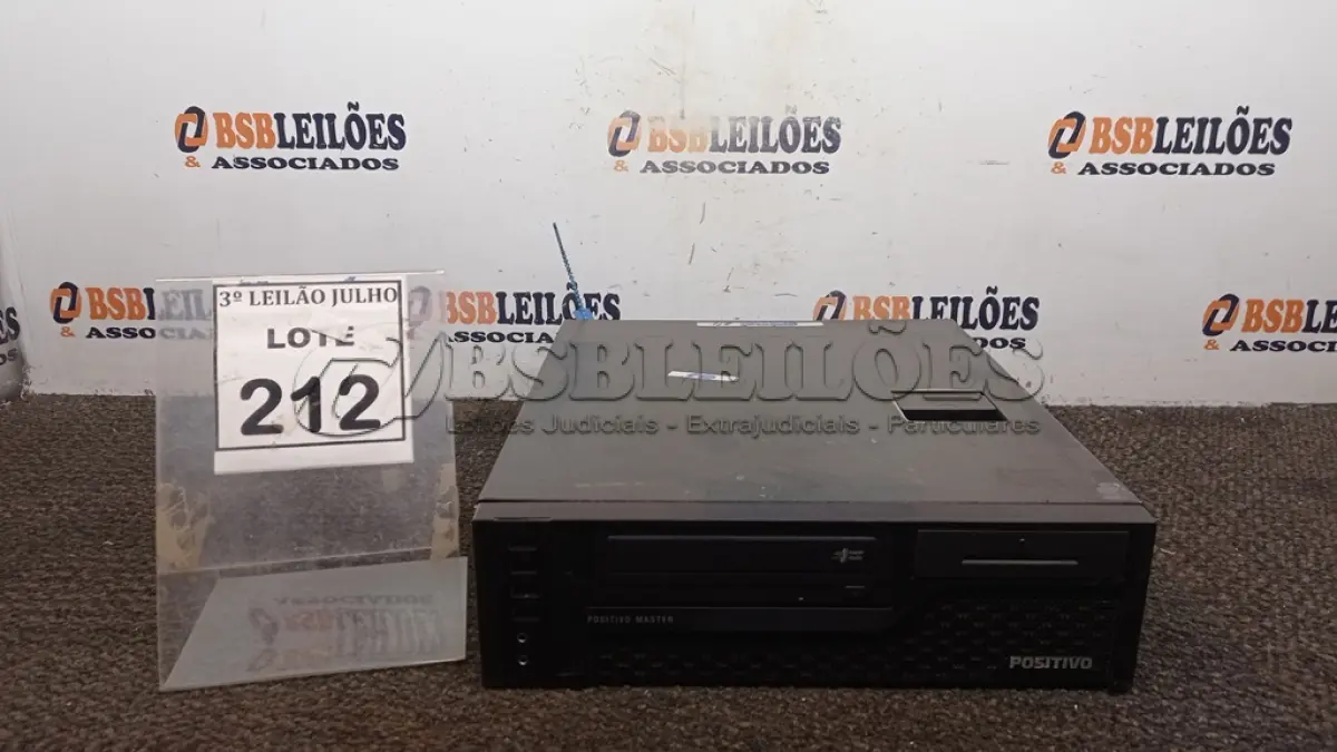 LOTE 212 - 01 CPU 4° GERAÇÃO PROCESSADOR I3 MARCA POSITIVO. (NO ESTADO) ATENÇÃO! FAZER A VISITAÇÃO ANTES DE ARREMATAR, NÃO SABEMOS SE FUNCIONA, LEILÃO NÃO TEM GARANTIA E NEM DEVOLUÇÃO, SUJEITO A POSSÍVEIS AVARIAS VISÍVEIS/OCULTAS E/OU AUSÊNCIA DE COMPONENTES.
