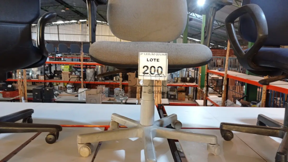 LOTE 200
