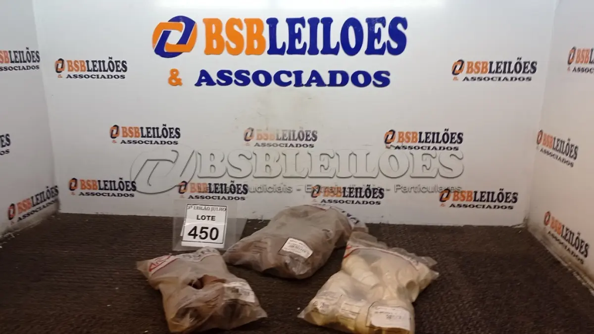 LOTE 450 - 06 PEÇAS DE LUVA DE CORRER 40MM, 10 NIPLE ROSCÁVEIS 1.1/2 E 20 TÊ DE REDUÇÃO 32X25MM. (NO ESTADO) ATENÇÃO! FAZER A VISITAÇÃO ANTES DE ARREMATAR, NÃO SABEMOS SE FUNCIONA, LEILÃO NÃO TEM GARANTIA E NEM DEVOLUÇÃO, SUJEITO A POSSÍVEIS AVARIAS VISÍVEIS/OCULTAS E/OU AUSÊNCIA DE COMPONENTES.