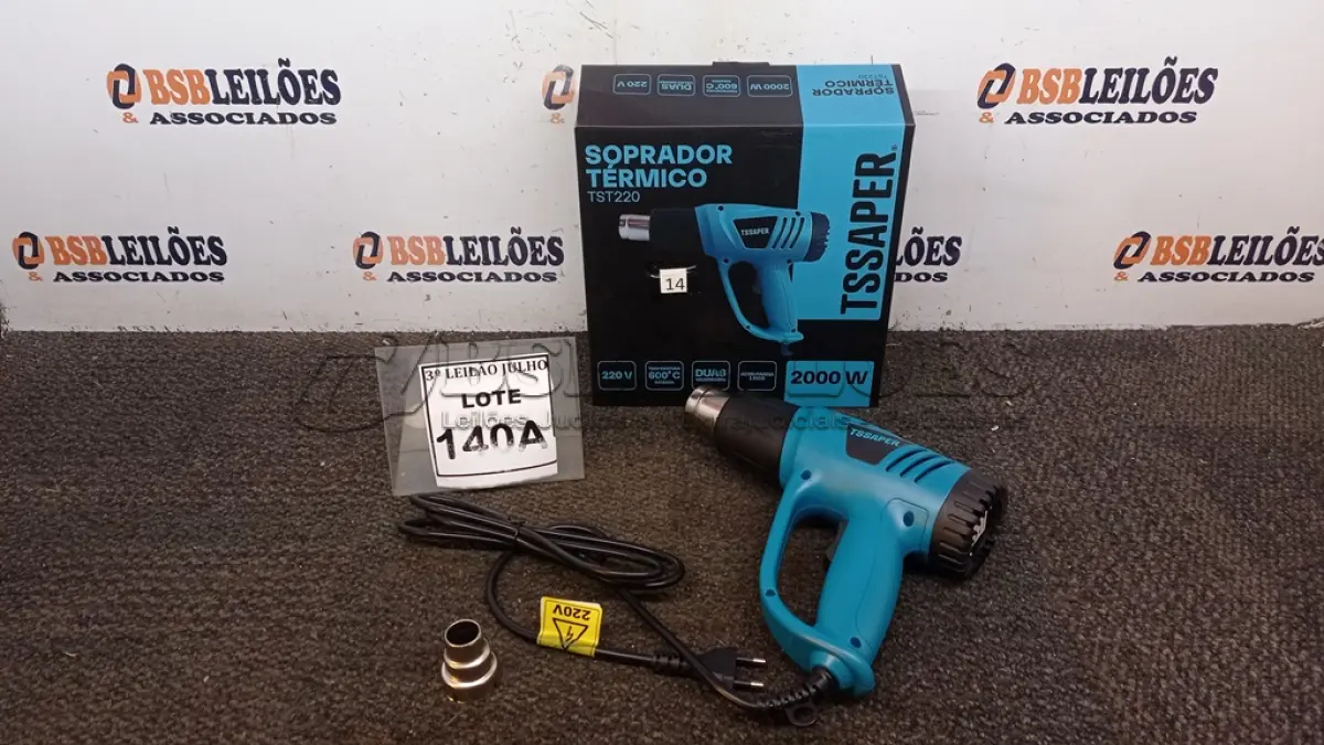 LOTE 140 - SOPRADOR TÉRMICO 220V DUAS VELOCIDADES 1BICO 2000W (NO ESTADO) ATENÇÃO! FAZER A VISITAÇÃO ANTES DE ARREMATAR, NÃO SABEMOS SE FUNCIONA, LEILÃO NÃO TEM GARANTIA E NEM DEVOLUÇÃO, SUJEITO A POSSÍVEIS AVARIAS VISÍVEIS/OCULTAS E/OU AUSÊNCIA DE COMPONENTES.