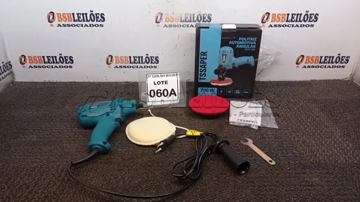 LOTE 060 - POLITRIZ AUTOMOTIVA ANGULAR  700W 6VELOCIDADES 600-4000RPM 220V COM PUNHO, CHAVE, DISCO E BOINA DE LÃ (NO ESTADO) ATENÇÃO! FAZER A VISITAÇÃO ANTES DE ARREMATAR, NÃO SABEMOS SE FUNCIONA, LEILÃO NÃO TEM GARANTIA E NEM DEVOLUÇÃO, SUJEITO A POSSÍVEIS AVARIAS VISÍVEIS/OCULTAS E/OU AUSÊNCIA DE COMPONENTES.