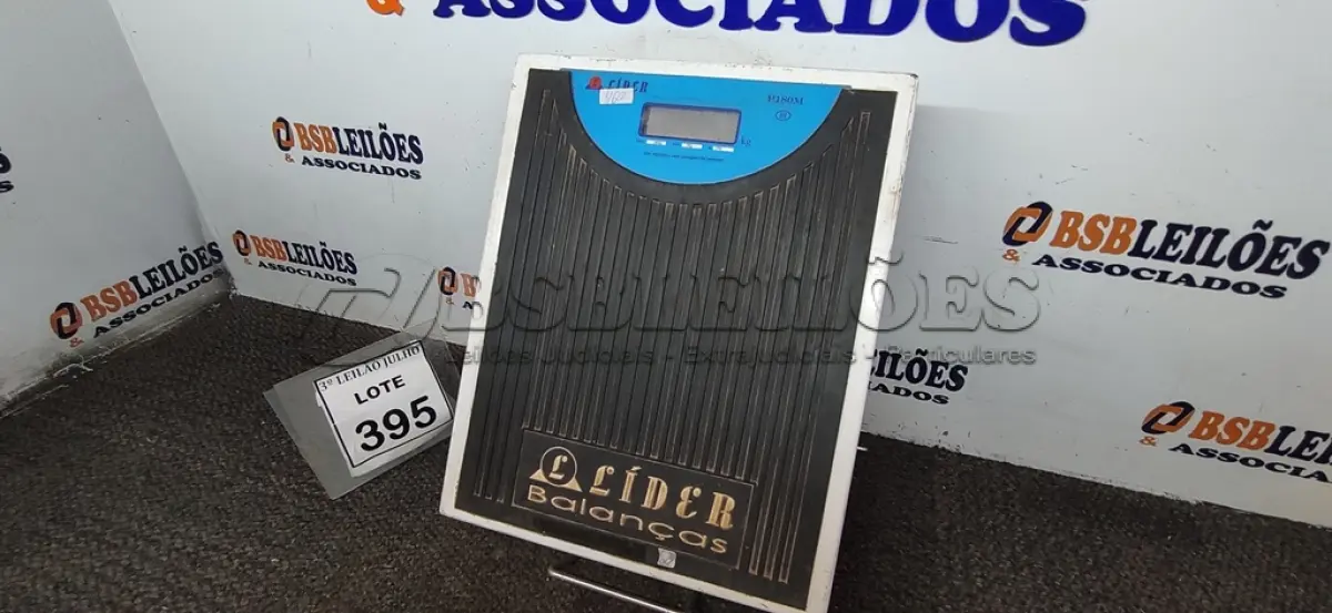 LOTE 395 - 01 BALANÇA CORPORAL MARCA LIDER. (NO ESTADO) ATENÇÃO! FAZER A VISITAÇÃO ANTES DE ARREMATAR, NÃO SABEMOS SE FUNCIONA. LEILÃO NÃO TEM GARANTIA E NEM DEVOLUÇÃO, SUJEITO A POSSÍVEIS AVARIAS VISÍVEIS/OCULTAS E/OU AUSÊNCIA DE COMPONENTES.