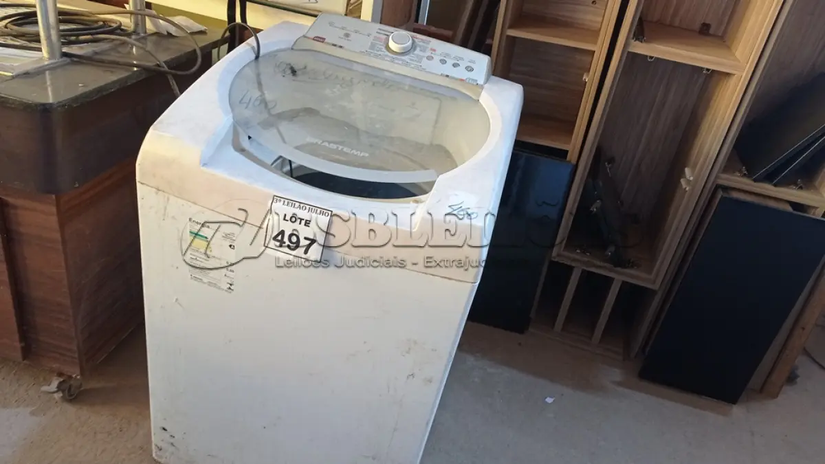 LOTE 497 - 01 MÁQUINA DE LAVAR 11KG 220V BRASTEMP. (NO ESTADO) ATENÇÃO! FAZER A VISITAÇÃO ANTES DE ARREMATAR, NÃO SABEMOS SE FUNCIONA, LEILÃO NÃO TEM GARANTIA E NEM DEVOLUÇÃO, SUJEITO A POSSÍVEIS AVARIAS VISÍVEIS/OCULTAS E/OU AUSÊNCIA DE COMPONENTES.