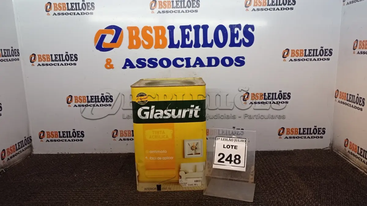 LOTE 248 - 01 LATA DE TINTA ACRÍLICA 18L NA COR FOSCO PALHA MARCA GLASURIT. (NO ESTADO) ATENÇÃO! FAZER A VISITAÇÃO ANTES DE ARREMATAR, NÃO SABEMOS SE FUNCIONA, LEILÃO NÃO TEM GARANTIA E NEM DEVOLUÇÃO, SUJEITO A POSSÍVEIS AVARIAS VISÍVEIS/OCULTAS E/OU AUSÊNCIA DE COMPONENTES.