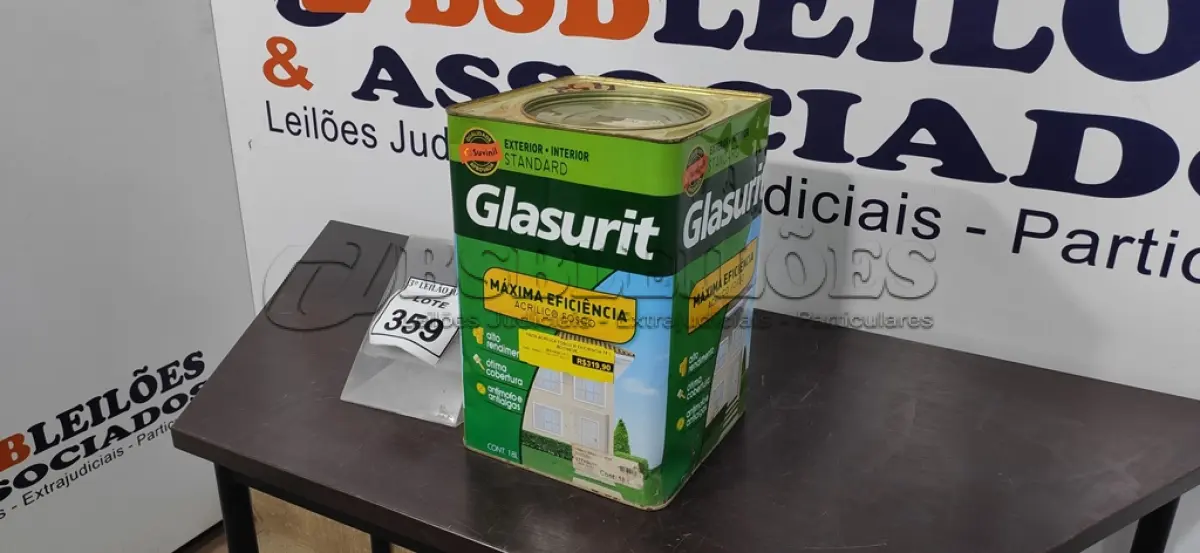 LOTE 359 - 01 LATA DE ACRÍLICO FOSCO 18L NA COR FOSCO BRANCO NEVE MARCA GLASURIT. (NO ESTADO) ATENÇÃO! FAZER A VISITAÇÃO ANTES DE ARREMATAR, NÃO SABEMOS SE FUNCIONA, LEILÃO NÃO TEM GARANTIA E NEM DEVOLUÇÃO, SUJEITO A POSSÍVEIS AVARIAS VISÍVEIS/OCULTAS E/OU AUSÊNCIA DE COMPONENTES.