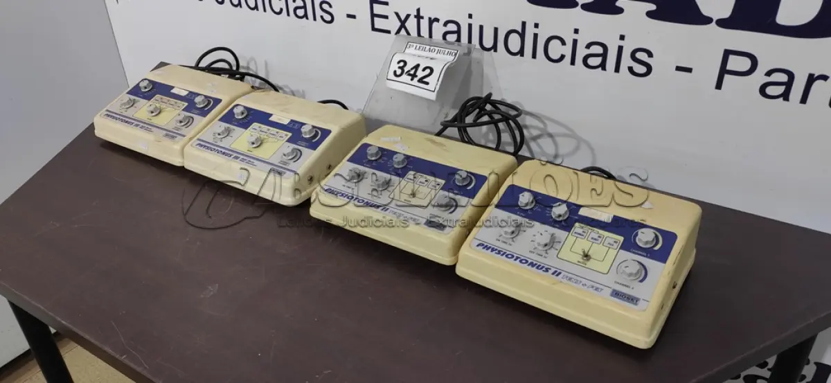 LOTE 342 - 04 APARELHOS DE ELETROESTIMULAÇÃO MARCA PHYSIOTONUS III. (NO ESTADO) ATENÇÃO! FAZER A VISITAÇÃO ANTES DE ARREMATAR, NÃO SABEMOS SE FUNCIONA. LEILÃO NÃO TEM GARANTIA E NEM DEVOLUÇÃO, SUJEITO A POSSÍVEIS AVARIAS VISÍVEIS/OCULTAS E/OU AUSÊNCIA DE COMPONENTES.