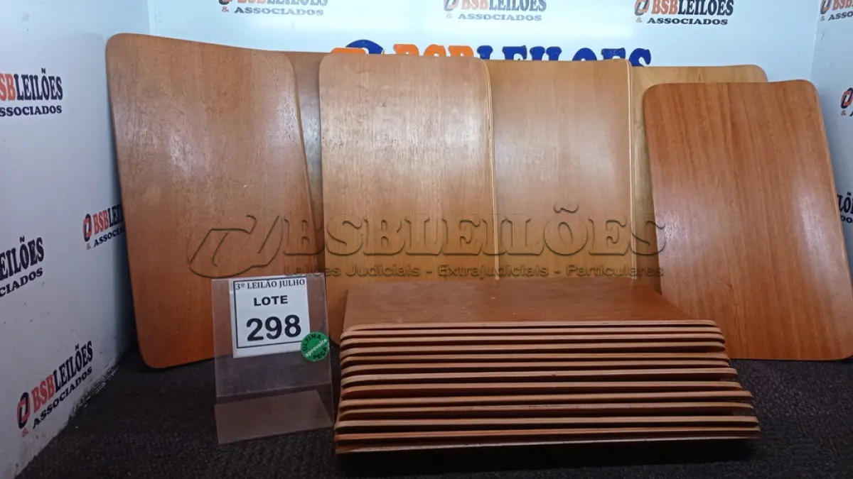 LOTE 298 - 20 PLACAS DE MADEIRAS. (NO ESTADO) ATENÇÃO! FAZER A VISITAÇÃO ANTES DE ARREMATAR, NÃO SABEMOS SE FUNCIONA, LEILÃO NÃO TEM GARANTIA E NEM DEVOLUÇÃO, SUJEITO A POSSÍVEIS AVARIAS VISÍVEIS/OCULTAS E/OU AUSÊNCIA DE COMPONENTES.