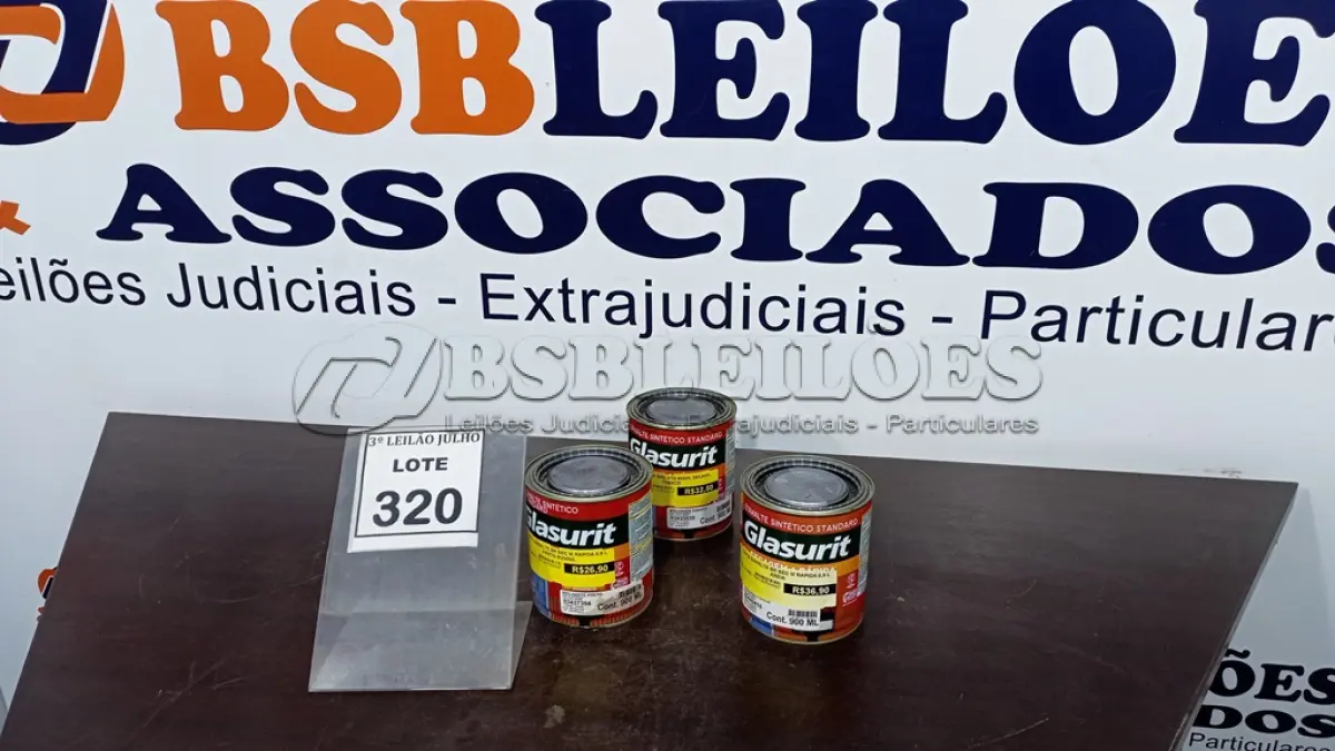 LOTE 320 - 03 LATAS DE ESMALTE SINTÉTICO DE 900ML CORES VARIADAS MARCA GLASURIT. (NO ESTADO) ATENÇÃO! FAZER A VISITAÇÃO ANTES DE ARREMATAR, NÃO SABEMOS SE FUNCIONA, LEILÃO NÃO TEM GARANTIA E NEM DEVOLUÇÃO, SUJEITO A POSSÍVEIS AVARIAS VISÍVEIS/OCULTAS E/OU AUSÊNCIA DE COMPONENTES.