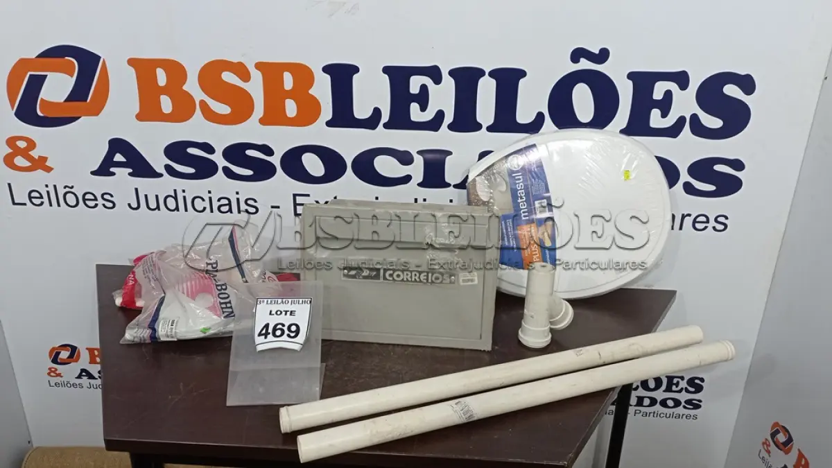 LOTE 469 - 01 CAIXA DE CORREIOS, 01 ASSENTO DE VASO, 02 KIT’S DE DUCHA FRIA E 02 TUBOS DE LIGAÇÃO PARA VASOS. (NO ESTADO) ATENÇÃO! FAZER A VISITAÇÃO ANTES DE ARREMATAR, NÃO SABEMOS SE FUNCIONA, LEILÃO NÃO TEM GARANTIA E NEM DEVOLUÇÃO, SUJEITO A POSSÍVEIS AVARIAS VISÍVEIS/OCULTAS E/OU AUSÊNCIA DE COMPONENTES.
