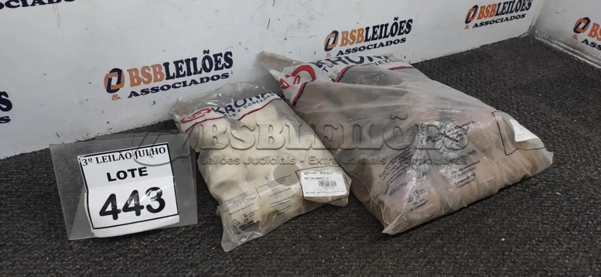 LOTE 443 - 10 PEÇAS DE NIPLE ROSCÁVEL 1.1/2 E VÁRIAS PEÇAS DE REDUÇÃO. (NO ESTADO) ATENÇÃO! FAZER A VISITAÇÃO ANTES DE ARREMATAR, NÃO SABEMOS SE FUNCIONA, LEILÃO NÃO TEM GARANTIA E NEM DEVOLUÇÃO, SUJEITO A POSSÍVEIS AVARIAS VISÍVEIS/OCULTAS E/OU AUSÊNCIA DE COMPONENTES.