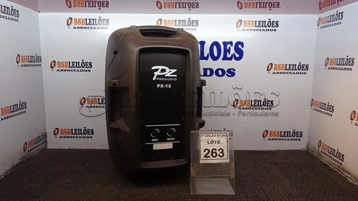 LOTE 263 - 01 CAIXA DE SOM MARCA PZ PRO ÁUDIO. (NO ESTADO) ATENÇÃO! FAZER A VISITAÇÃO ANTES DE ARREMATAR, NÃO SABEMOS SE FUNCIONA. LEILÃO NÃO TEM GARANTIA E NEM DEVOLUÇÃO, SUJEITO A POSSÍVEIS AVARIAS VISÍVEIS/OCULTAS E/OU AUSÊNCIA DE COMPONENTES.