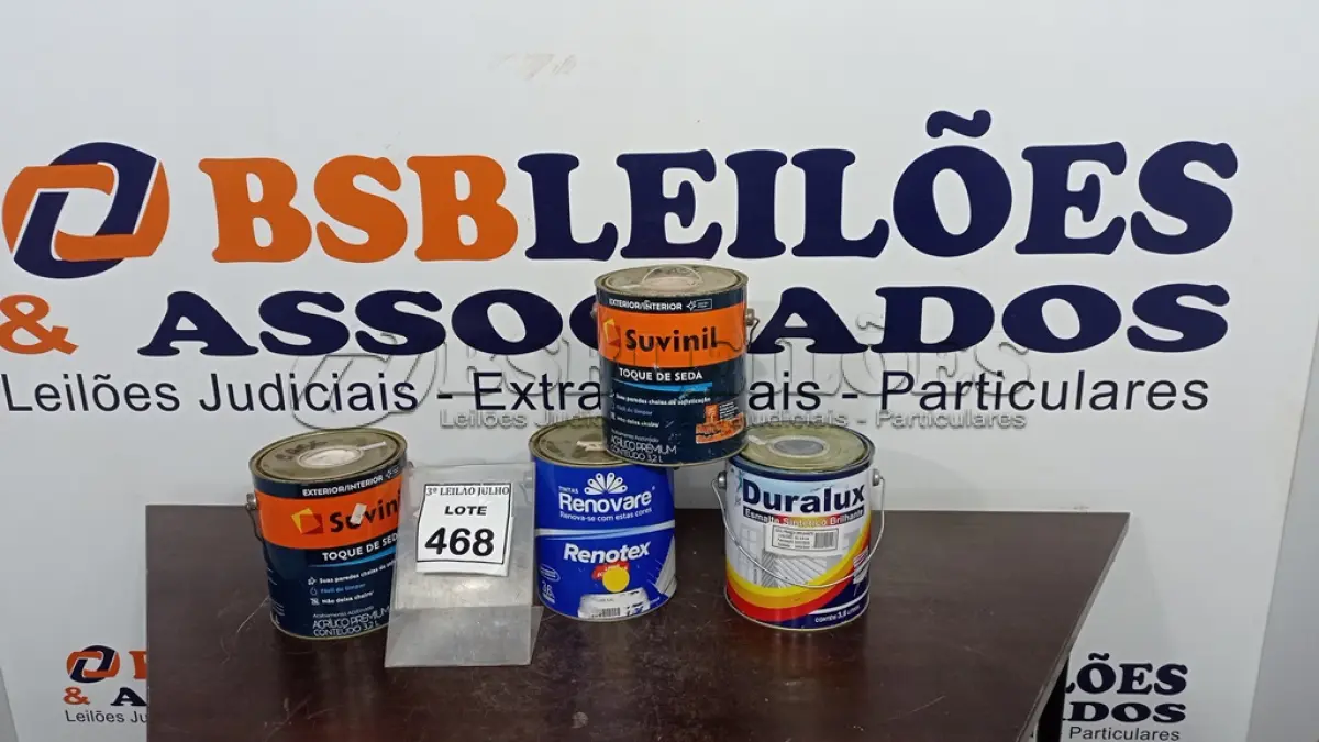 LOTE 468 - 02 LATAS DE TINTA BASE 3,2L ACETINADO BASE A2 MARCA SUVINIL, 01 LATA DE ESMALTE SINTÉTICO 3,2L COR AZUL FRANÇA MARCA DURALUXE E 01 LATA DE TINTA ACRÍLICA 3,2 MARCA RENOVARE. (NO ESTADO) ATENÇÃO! FAZER A VISITAÇÃO ANTES DE ARREMATAR, NÃO SABEMOS SE FUNCIONA, LEILÃO NÃO TEM GARANTIA E NEM DEVOLUÇÃO, SUJEITO A POSSÍVEIS AVARIAS VISÍVEIS/OCULTAS E/OU AUSÊNCIA DE COMPONENTES.