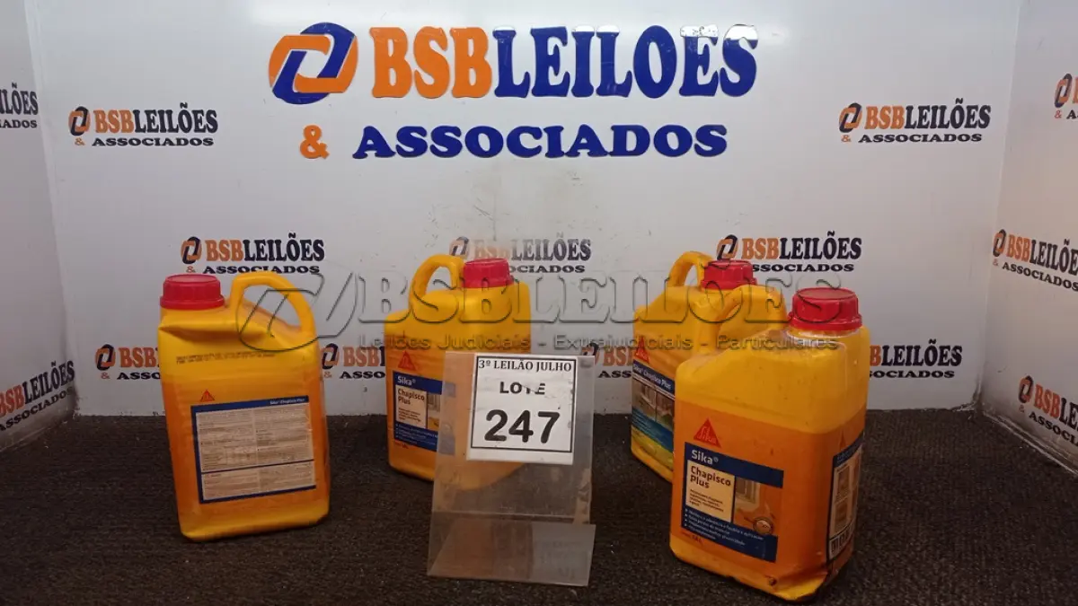 LOTE 247 - 04 GALÕES DE CHAPISCO PLUS DE 3,6LTS CADA MARCA SIKA. (NO ESTADO) ATENÇÃO! FAZER A VISITAÇÃO ANTES DE ARREMATAR, NÃO SABEMOS SE FUNCIONA, LEILÃO NÃO TEM GARANTIA E NEM DEVOLUÇÃO, SUJEITO A POSSÍVEIS AVARIAS VISÍVEIS/OCULTAS E/OU AUSÊNCIA DE COMPONENTES.