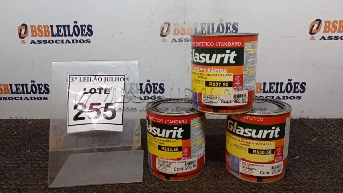LOTE 255 - 03 LATAS DE ESMALTE SINTÉTICO DE 900ML CORES VARIADAS MARCA GLASURIT. (NO ESTADO) ATENÇÃO! FAZER A VISITAÇÃO ANTES DE ARREMATAR, NÃO SABEMOS SE FUNCIONA, LEILÃO NÃO TEM GARANTIA E NEM DEVOLUÇÃO, SUJEITO A POSSÍVEIS AVARIAS VISÍVEIS/OCULTAS E/OU AUSÊNCIA DE COMPONENTES.