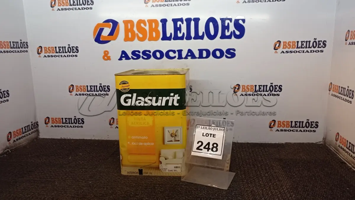LOTE 248 - 01 LATA DE TINTA ACRÍLICA 18L NA COR FOSCO PALHA MARCA GLASURIT. (NO ESTADO) ATENÇÃO! FAZER A VISITAÇÃO ANTES DE ARREMATAR, NÃO SABEMOS SE FUNCIONA, LEILÃO NÃO TEM GARANTIA E NEM DEVOLUÇÃO, SUJEITO A POSSÍVEIS AVARIAS VISÍVEIS/OCULTAS E/OU AUSÊNCIA DE COMPONENTES.