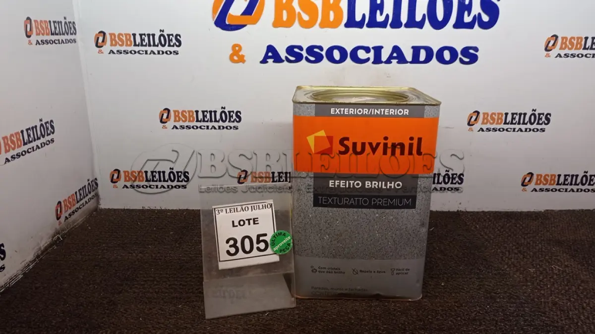 LOTE 305 - 01 LATA DE TEXTURATTO PREMIUM 28KG COR EFEITO BRILHO DOCE DE LEITE MARCA SUVINIL. (NO ESTADO) ATENÇÃO! FAZER A VISITAÇÃO ANTES DE ARREMATAR, NÃO SABEMOS SE FUNCIONA, LEILÃO NÃO TEM GARANTIA E NEM DEVOLUÇÃO, SUJEITO A POSSÍVEIS AVARIAS VISÍVEIS/OCULTAS E/OU AUSÊNCIA DE COMPONENTES.