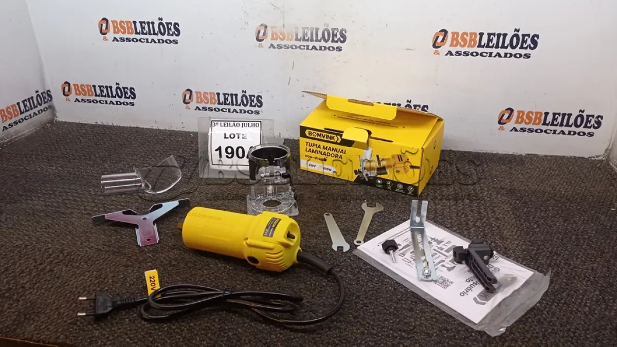LOTE 190 - TUPIA MANUAL LAMINADORA 220V 600W (NO ESTADO) ATENÇÃO! FAZER A VISITAÇÃO ANTES DE ARREMATAR, NÃO SABEMOS SE FUNCIONA, LEILÃO NÃO TEM GARANTIA E NEM DEVOLUÇÃO, SUJEITO A POSSÍVEIS AVARIAS VISÍVEIS/OCULTAS E/OU AUSÊNCIA DE COMPONENTES.