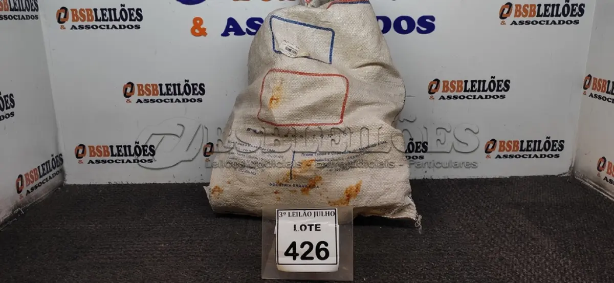LOTE 426 - 01 LOTE COM VÁRIAS PEÇAS DE TÊ HIDRÁULICO DE MEDIDAS DIVERSAS. (NO ESTADO) ATENÇÃO! FAZER A VISITAÇÃO ANTES DE ARREMATAR, NÃO SABEMOS SE FUNCIONA, LEILÃO NÃO TEM GARANTIA E NEM DEVOLUÇÃO, SUJEITO A POSSÍVEIS AVARIAS VISÍVEIS/OCULTAS E/OU AUSÊNCIA DE COMPONENTES.