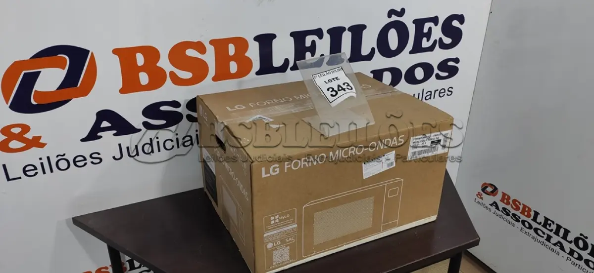 LOTE 343 - 01 FORNO MICRO-ONDAS 220V MARCA LG. (LACRADO) (NO ESTADO) ATENÇÃO! FAZER A VISITAÇÃO ANTES DE ARREMATAR, NÃO SABEMOS SE FUNCIONA, LEILÃO NÃO TEM GARANTIA E NEM DEVOLUÇÃO, SUJEITO A POSSÍVEIS AVARIAS VISÍVEIS/OCULTAS E/OU AUSÊNCIA DE COMPONENTES.