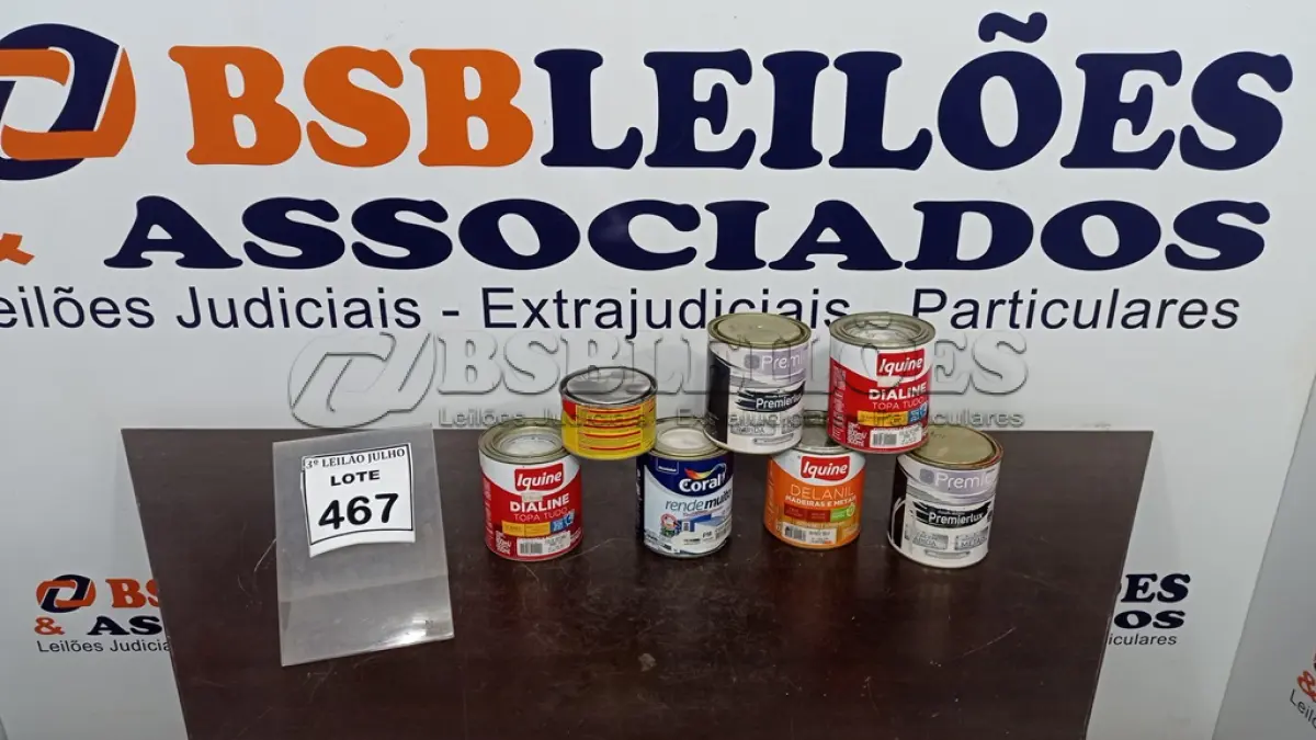 LOTE 467 - 02 LATAS DE DIALINE ACETINADO BASE DE 900ML MARCA IQUINE, 02 LATAS DE ESMALTE SINTÉTICO 900ML MARCA PREMIER, 01 LATA DE TINTA ACRÍLICA 900ML MARCA CORAL E 01 LATA ADESIVO PLÁSTICO COR CINZA 400G (USADO). (NO ESTADO) ATENÇÃO! FAZER A VISITAÇÃO ANTES DE ARREMATAR, NÃO SABEMOS SE FUNCIONA, LEILÃO NÃO TEM GARANTIA E NEM DEVOLUÇÃO, SUJEITO A POSSÍVEIS AVARIAS VISÍVEIS/OCULTAS E/OU AUSÊNCIA DE COMPONENTES.
