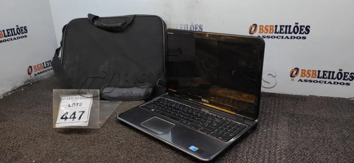 LOTE 447 - 01 NOTEBOOK MARCA DELL COM CASE. (NO ESTADO) ATENÇÃO! FAZER A VISITAÇÃO ANTES DE ARREMATAR, NÃO SABEMOS SE FUNCIONA, LEILÃO NÃO TEM GARANTIA E NEM DEVOLUÇÃO, SUJEITO A POSSÍVEIS AVARIAS VISÍVEIS/OCULTAS E/OU AUSÊNCIA DE COMPONENTES.