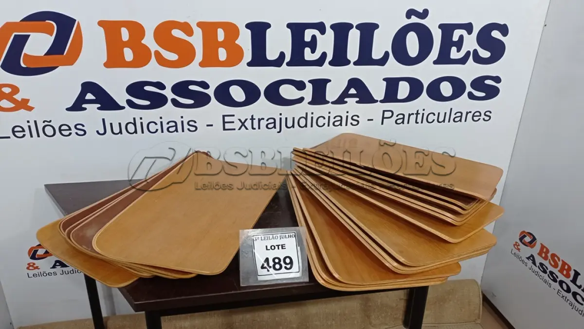 LOTE 489 - 20 PLACAS DE MADEIRAS. (NO ESTADO) ATENÇÃO! FAZER A VISITAÇÃO ANTES DE ARREMATAR, NÃO SABEMOS SE FUNCIONA, LEILÃO NÃO TEM GARANTIA E NEM DEVOLUÇÃO, SUJEITO A POSSÍVEIS AVARIAS VISÍVEIS/OCULTAS E/OU AUSÊNCIA DE COMPONENTES.