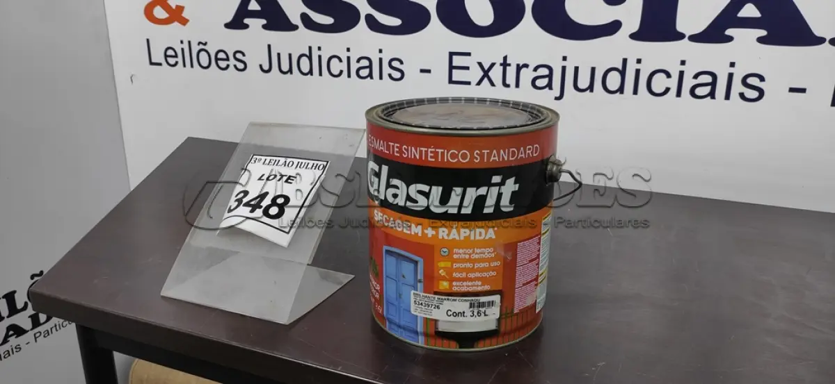 LOTE 524 - 01 LATA DE ESMALTE SINTÉTICO COM 3,6L NA COR BRILHANTE MARROM CONHAQUE MARCA GLASURIT. (NO ESTADO) ATENÇÃO! FAZER A VISITAÇÃO ANTES DE ARREMATAR, NÃO SABEMOS SE FUNCIONA, LEILÃO NÃO TEM GARANTIA E NEM DEVOLUÇÃO, SUJEITO A POSSÍVEIS AVARIAS VISÍVEIS/OCULTAS E/OU AUSÊNCIA DE COMPONENTES.