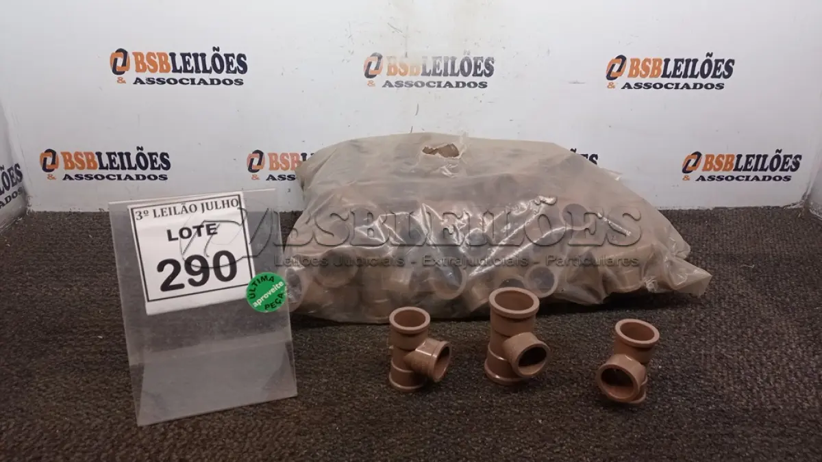 LOTE 290 - 01 LOTE COM GRANDE QUANTIDADE DE TÊ DE REDUÇÃO 40-32MM. (NO ESTADO) ATENÇÃO! FAZER A VISITAÇÃO ANTES DE ARREMATAR, NÃO SABEMOS SE FUNCIONA. LEILÃO NÃO TEM GARANTIA E NEM DEVOLUÇÃO, SUJEITO A POSSÍVEIS AVARIAS VISÍVEIS/OCULTAS E/OU AUSÊNCIA DE COMPONENTES.