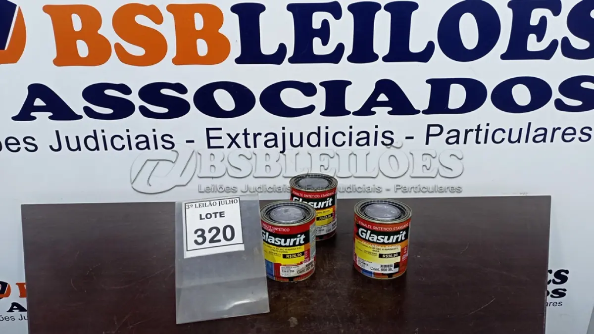 LOTE 320 - 03 LATAS DE ESMALTE SINTÉTICO DE 900ML CORES VARIADAS MARCA GLASURIT. (NO ESTADO) ATENÇÃO! FAZER A VISITAÇÃO ANTES DE ARREMATAR, NÃO SABEMOS SE FUNCIONA, LEILÃO NÃO TEM GARANTIA E NEM DEVOLUÇÃO, SUJEITO A POSSÍVEIS AVARIAS VISÍVEIS/OCULTAS E/OU AUSÊNCIA DE COMPONENTES.