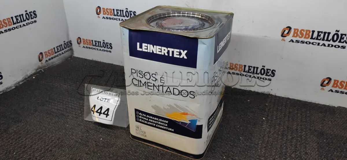 LOTE 444 - 01 LATA DE TINTA PARA PISOS E CIMENTADOS 18L COR PRETO MARCA LEINERTEX. (NO ESTADO) ATENÇÃO! FAZER A VISITAÇÃO ANTES DE ARREMATAR, NÃO SABEMOS SE FUNCIONA, LEILÃO NÃO TEM GARANTIA E NEM DEVOLUÇÃO, SUJEITO A POSSÍVEIS AVARIAS VISÍVEIS/OCULTAS E/OU AUSÊNCIA DE COMPONENTES.