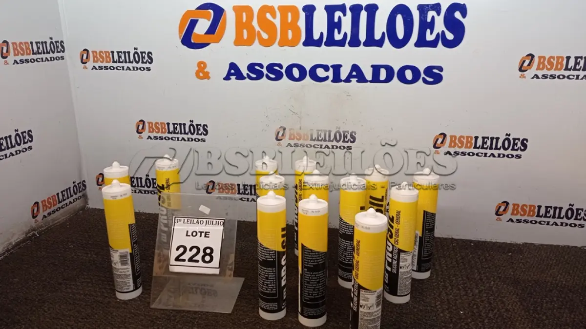 LOTE 228 - 14 BISNAGAS DE SILICONE ACÉTICO 270ML MARCA PROSIL. (NO ESTADO) ATENÇÃO! FAZER A VISITAÇÃO ANTES DE ARREMATAR, NÃO SABEMOS SE FUNCIONA, LEILÃO NÃO TEM GARANTIA E NEM DEVOLUÇÃO, SUJEITO A POSSÍVEIS AVARIAS VISÍVEIS/OCULTAS E/OU AUSÊNCIA DE COMPONENTES.