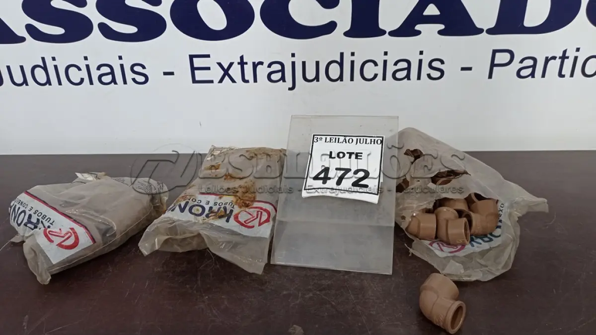 LOTE 472 - 01 LOTE COM VÁRIOS JOELHOS E LUVAS DE CORRER. (NO ESTADO) ATENÇÃO! FAZER A VISITAÇÃO ANTES DE ARREMATAR, NÃO SABEMOS SE FUNCIONA, LEILÃO NÃO TEM GARANTIA E NEM DEVOLUÇÃO, SUJEITO A POSSÍVEIS AVARIAS VISÍVEIS/OCULTAS E/OU AUSÊNCIA DE COMPONENTES.